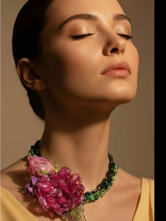 Jewelry - Floral Statement Necklace in Pink and Green - Designer Style